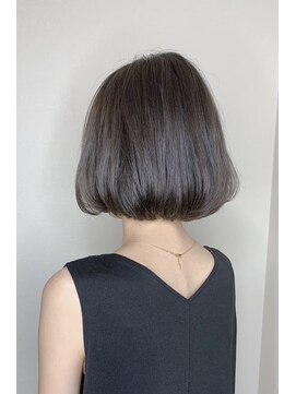 モルニ(MORNI) アッシュグレー_マロンベージュ Aラインボブ かきあげ