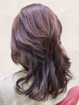 アルファ インタラクティブ エム フラワー(ALUFA interactive.M Flower) 20代30代40代ピンクアッシュ艶感ストレート透明感ナチュラル