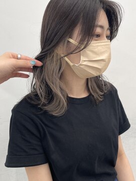 アライブ キチジョウジ(ALIVE Kichijoji) 韓国風インナーカラー×グレージュ