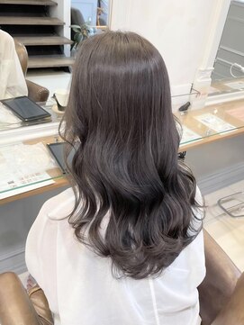 ネオリーブアイム 横浜西口店(Neolive aim) 赤みを抑えたグレージュ 艶＆透明感抜群！【横浜】