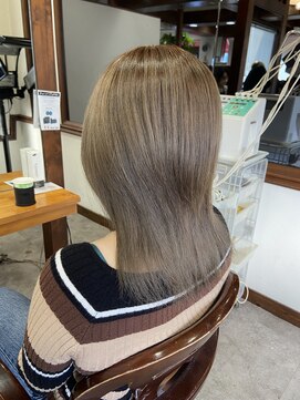 ヤソ(yaso) 艶々グレージュ