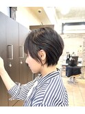 くびれショートボブ
