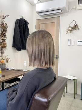 ホンネ(honne.) シルバーグレージュ×フルブリーチ