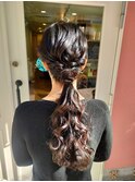 ヘア飾りがなくてもokな、可愛いパーティーヘア♪