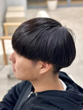 レヴィア(REVIA) メンズカットマッシュ刈り上げ眉毛カット