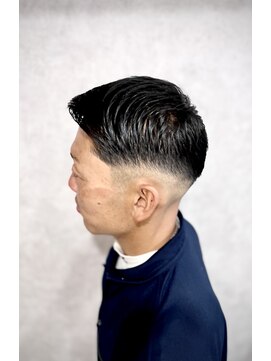 ダックス(DACHS) スキンフェード