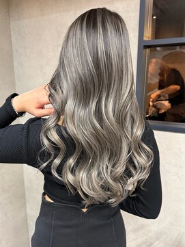 サニー 渋谷(SUNNY) バレイヤージュ、ハイライト、レイヤーカット、ケアブリーチ