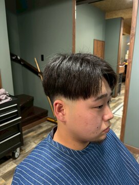 スタンドバーバー 柏(STAND BARBER) MEN’S HAIR/サーフカール/刈り上げセンターパート/柏