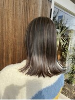 シャポン&nbsp;アッシュブラウン×極細ハイライト