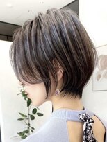 ビュートヨナカ(VIEW TOYONAKA) 30代/小顔カット/ショート/グレージュカラー/顔周り/豊中