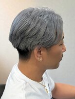 リエンスクレア(RIENS xrea)&nbsp;シルバーカラー×センターパート