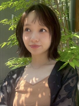 レッドネオ エビス(Redneo ebisu) 前髪ありの柔らかいナチュラルボブ