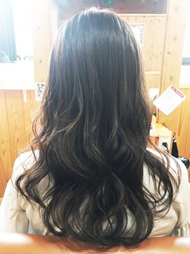 ララテラス(LaLa Terrace) ダークグレージュ×ゆるふわラフカール