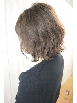 ミディアムレイヤーボブ ウェーブ巻き 美女髪王子 シータ L ピースナンバ Peace Namba のヘアカタログ ホットペッパービューティー