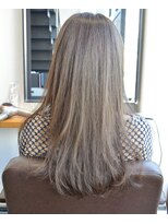 ティー リュクスボーテ(T LUXE BEAUTE)&nbsp;外国人風ホワイトブルーアッシュ☆