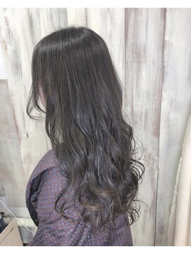 アンフィドットドゥルドゥ(AnFye.dueldo) 【AnFye.dueldo 】愛されロング × クールアッシュ