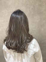 ランプ(Lamp)&nbsp;抜け感たっぷり！！スモーキーグレージュ『Lamp』