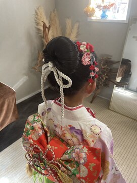 リロ(Lilo) 七五三ヘアアレンジ＆着付け