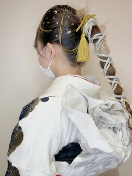 ルチカ(Luccica) 【Luccica】成人式ヘア×紐アレンジ