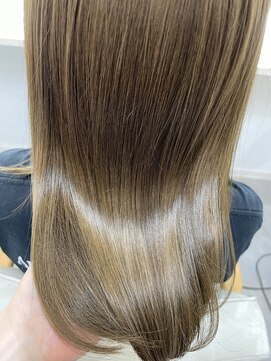 エクラートリアン 藤沢店(ECLART Lien) オリーブブラウン