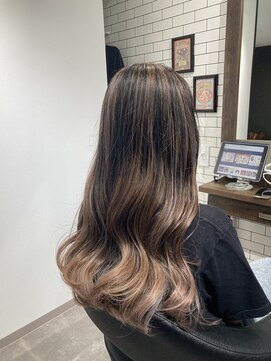 ウォルト(WALT) グレージュバレイヤージュ