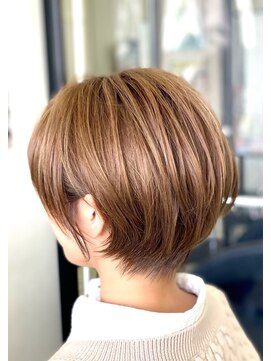 アヴソリューク(Absoluk) 大人な丸みショート 　30代 40代 50代