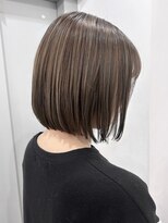 ハーツ(Heart's)&nbsp;白髪ぼかし×ストレートボブ