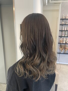 アヴァンスアンス 広島袋町店(AVANCE.ens) グラデーションカラー