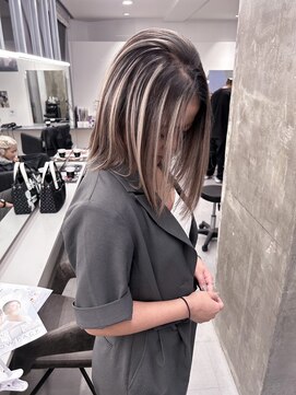 キング 枚方店(K!ng) 【枚方、高槻、梅田】ホワイトハイライト