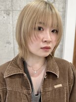 サクラ オモテサンドウ(SAKURA) フェイスレイヤー×ぱっつん前髪 切りっぱなしボブ　ハイトーン