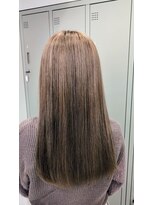 エイト ホワイト 札幌駅前店(EIGHT white)&nbsp;ダブルカラー×透明感ミルクティーベージュ