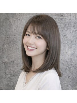 ヘアアンドデザイン ネイビー(Navy) 30代/レディース/カットカラー