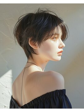 ルッソ チアロ(Lusso chiaro) 小顔ショート/シースルーバング/ダークアッシュ/30代/40代/50代