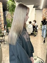 ルーナヘアー(LUNA hair)&nbsp;ロングハイトーンミルクティー