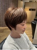 大人ショートに白髪ぼかしハイライト　archive垂水
