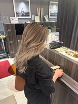 アース エレガンス 吉祥寺店(EARTH Elegance)&nbsp;根元が伸びても気にならない！上品アッシュグレージュ