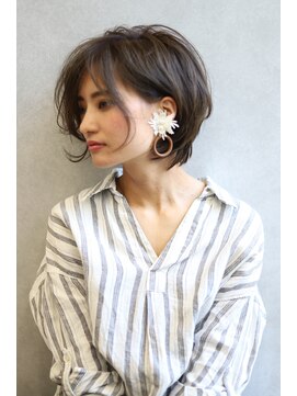 サンド 銀座(sand) 大人かわいいグレージュひし形シルエットショートボブ