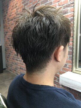 ミスターオールドマン カットクラブ(Mr. OLDMAN CUT CLUB) ツーブロック刈り上げ