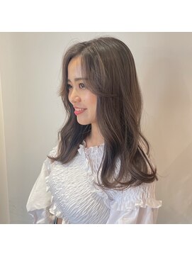キッカ(kicca) 【kicca】ハイトーンカラー×顔まわりレイヤー