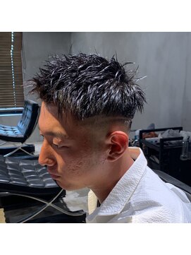 メンズヘアースパイス 本庄(Mens Hair SPICE) スキンフェード　ジェットモヒカン
