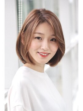 ミスエッセンス(MISS ESSENCE) ちょっと長めが可愛い大人の丸みボブ/ミスエッセンス竹下