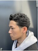 taper fade オールバックスタイル
