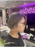 グレージュ　アッシュ