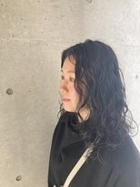 リバレッジ 白金(Leverage)&nbsp;大人海外カーリーヘア：Erika Fukunaga