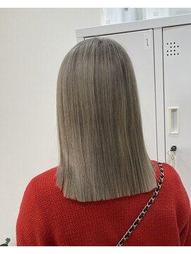 ソル(sol) 切りっぱなし×ハイトーンベージュ