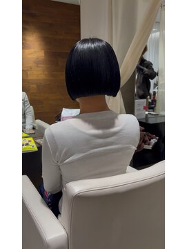 ミリ(milli Produce by ITAKURA) ワイドバングミニボブ