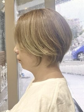 ミルシェ(MILSHE) 脱白髪染め/大人キレイ/まるみショートカット　【豊中・岡町】