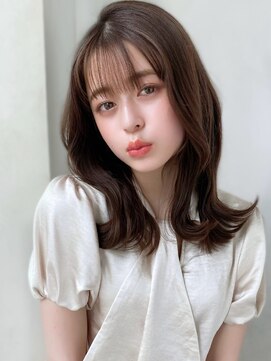 エインアンリー 明治神宮前(AIN.ANLY.) ワンカールレイヤーカット美髪バング薄め前髪小顔カット