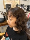 くせ毛を活かしたミディアムウルフ（本当に綺麗なくせ毛）