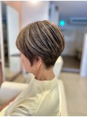ショートボブ